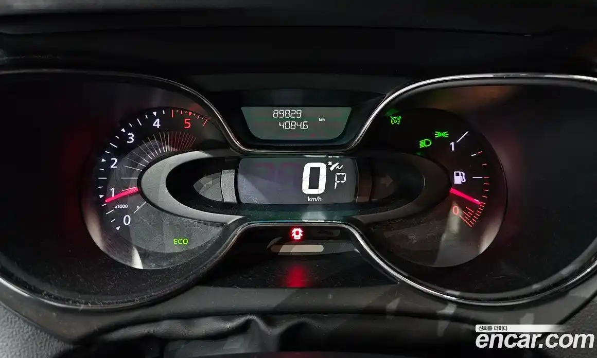 Renault QM3 2017 1.5 гидро в Москве № 1191129, фото 8