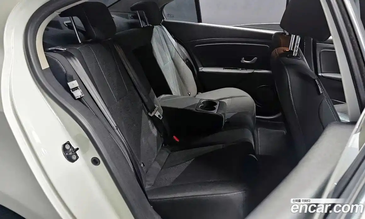 Renault SM3 2013 1.6 гидро в Москве № 1191155, фото 11