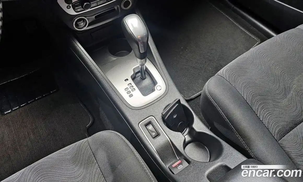 Renault SM3 2013 1.6 гидро в Москве № 1191155, фото 9
