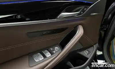 BMW 5-Series 2022 2.0 Автомат в Москве № 1192694, миниатюра 11