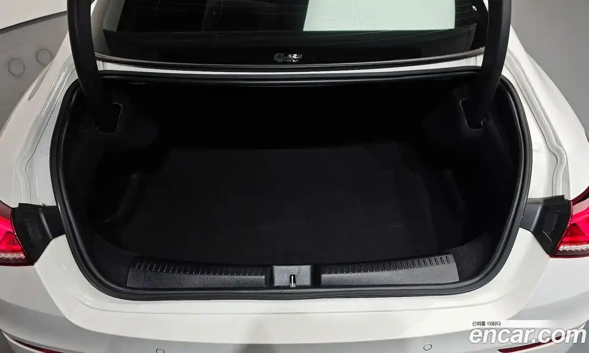 Mercedes-Benz CLA-Class 2022 2.0 Автомат в Москве № 1193849, фото 20