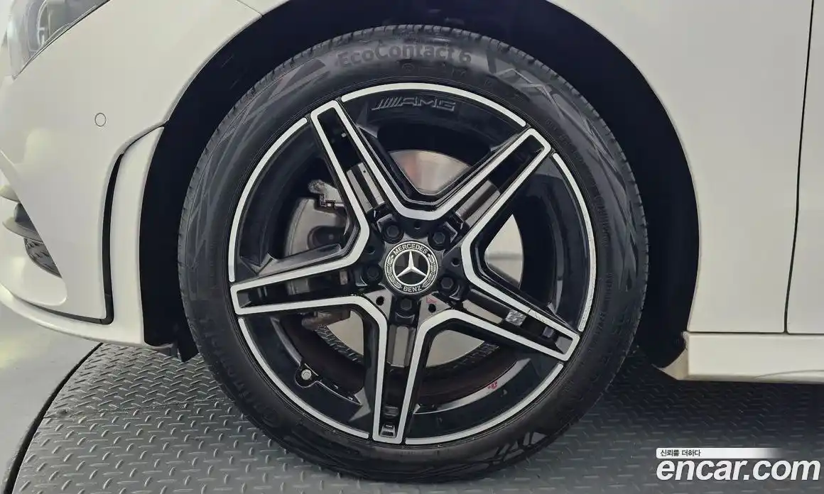 Mercedes-Benz CLA-Class 2022 2.0 Автомат в Москве № 1193849, фото 5