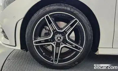 Mercedes-Benz CLA-Class 2022 2.0 Автомат в Москве № 1193849, миниатюра 5