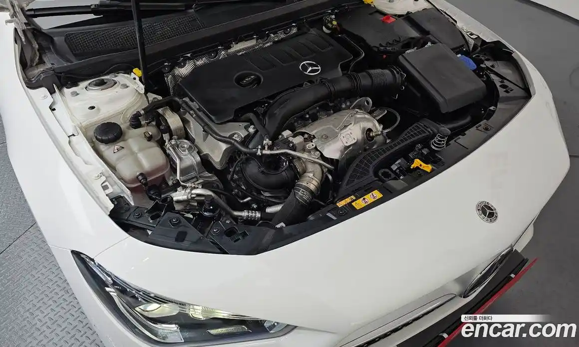 Mercedes-Benz CLA-Class 2022 2.0 Автомат в Москве № 1193849, фото 6