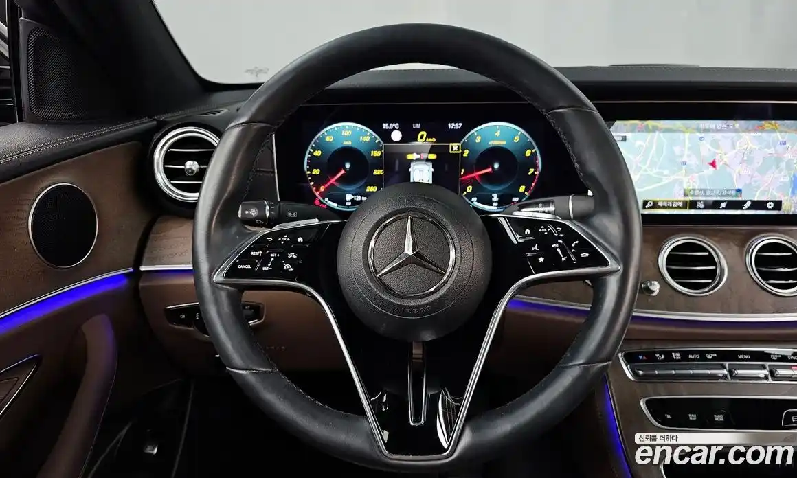 Mercedes-Benz E-Class 2023 2.0 гидро в Москве, фото 13