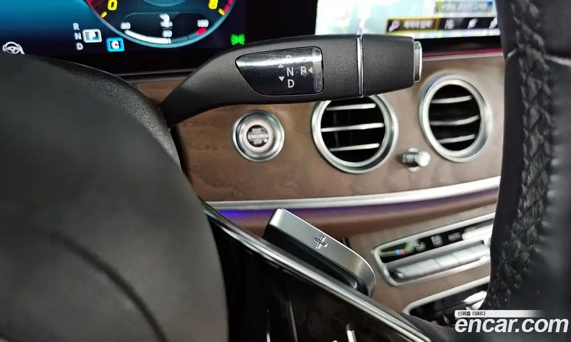 Mercedes-Benz E-Class 2023 2.0 гидро в Москве, фото 9