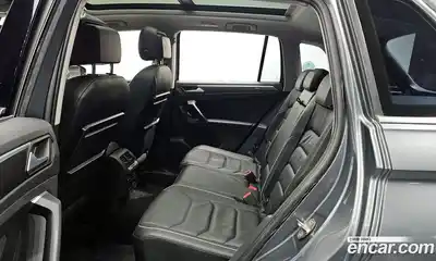 Volkswagen Tiguan 2019 2.0 гидро в Москве № 1197956, миниатюра 12