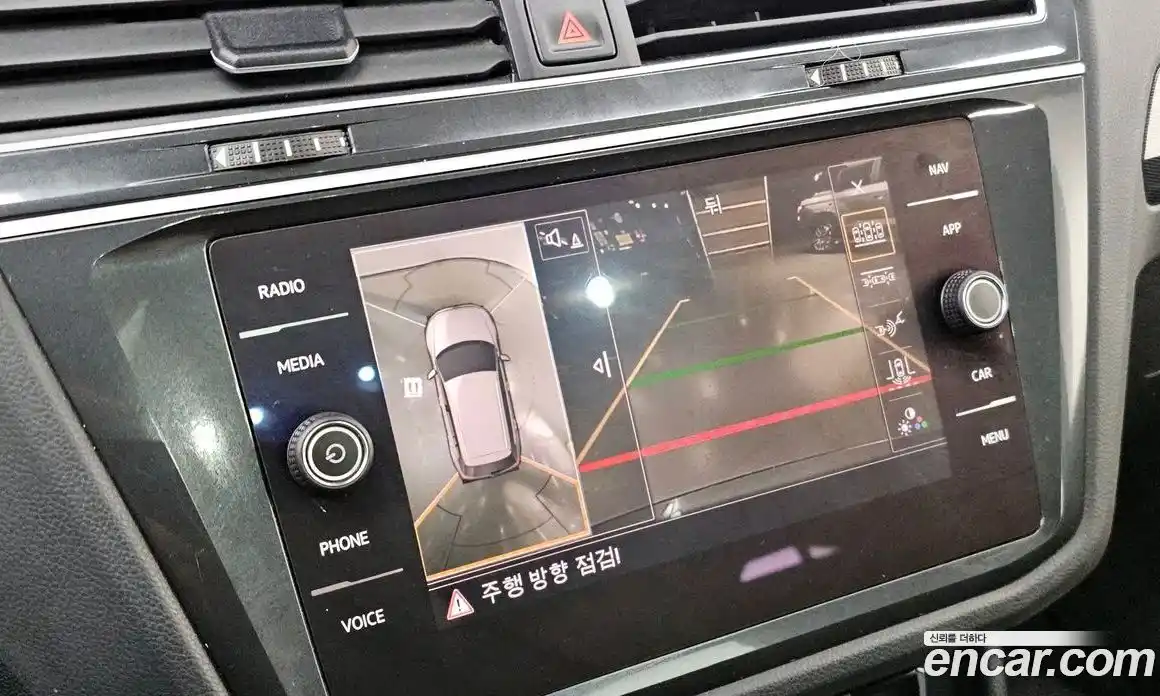 Volkswagen Tiguan 2019 2.0 гидро в Москве № 1197956, фото 16