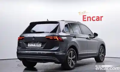 Volkswagen Tiguan 2019 2.0 гидро в Москве № 1197956, миниатюра 2