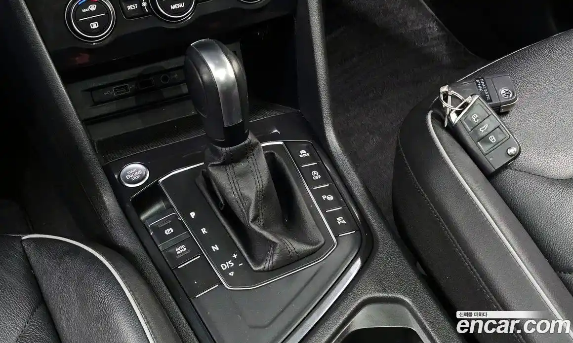 Volkswagen Tiguan 2019 2.0 гидро в Москве № 1197956, фото 9