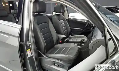 Volkswagen Tiguan 2019 2.0 гидро в Москве № 1197956, миниатюра 10