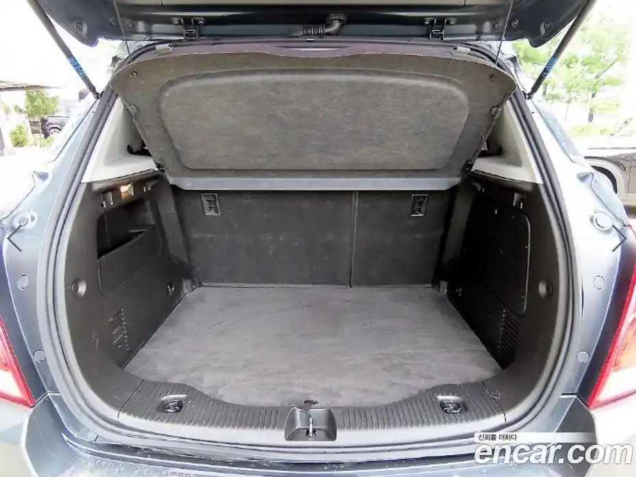 Chevrolet Trax 2016 1.6 гидро в Москве № 857909, фото 17