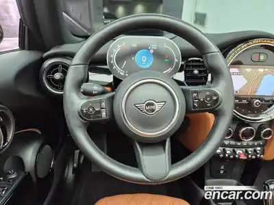 Mini Cooper Convertible 2021 2.0 гидро в Москве № 1014083, миниатюра 12