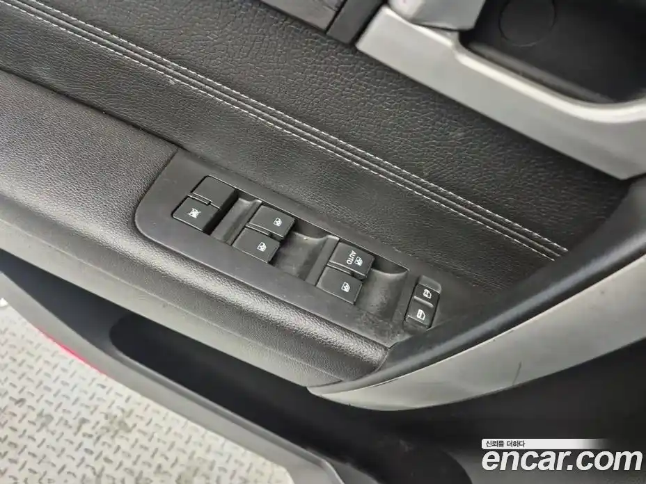 Chevrolet Captiva 2015 2.0 Автомат в Москве № 1190265, фото 17