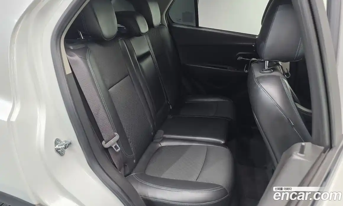 Chevrolet Trax 2015 1.6 Автомат в Москве № 1190295, фото 12