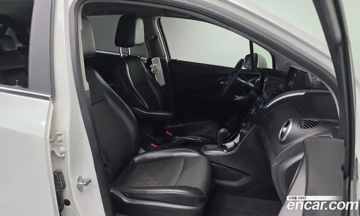 Chevrolet Trax 2015 1.6 Автомат в Москве № 1190295, фото 10