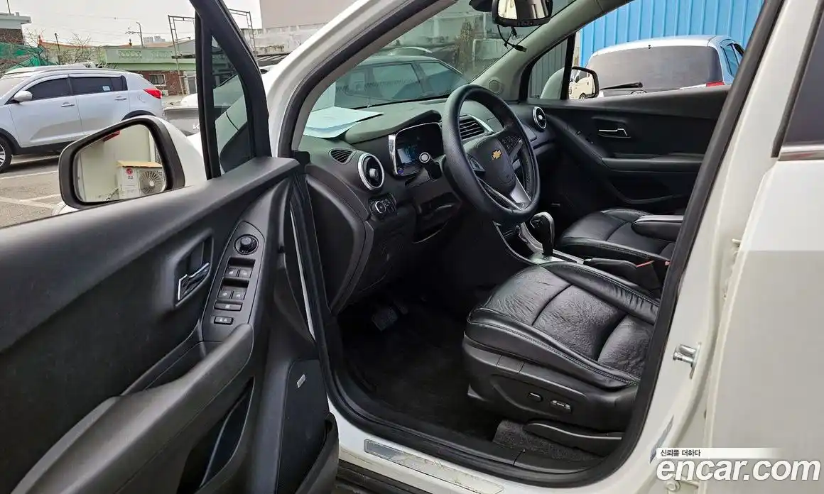 Chevrolet Trax 2014 1.4 Автомат в Москве № 1190296, фото 11