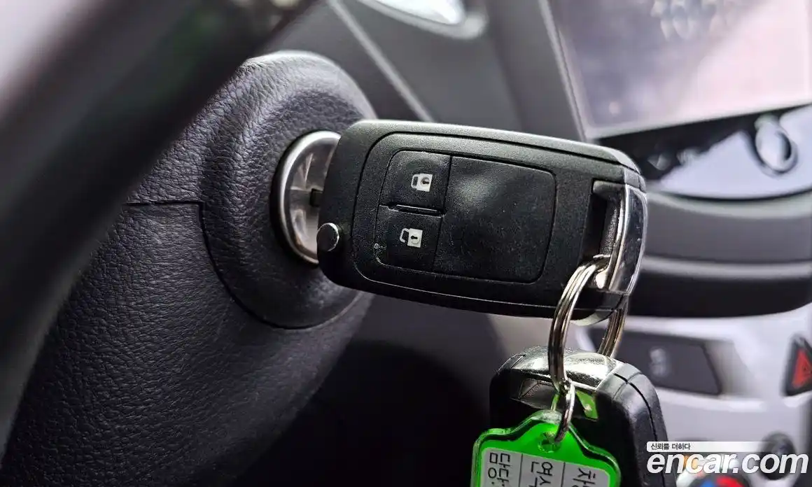 Chevrolet Trax 2014 1.4 Автомат в Москве № 1190296, фото 13