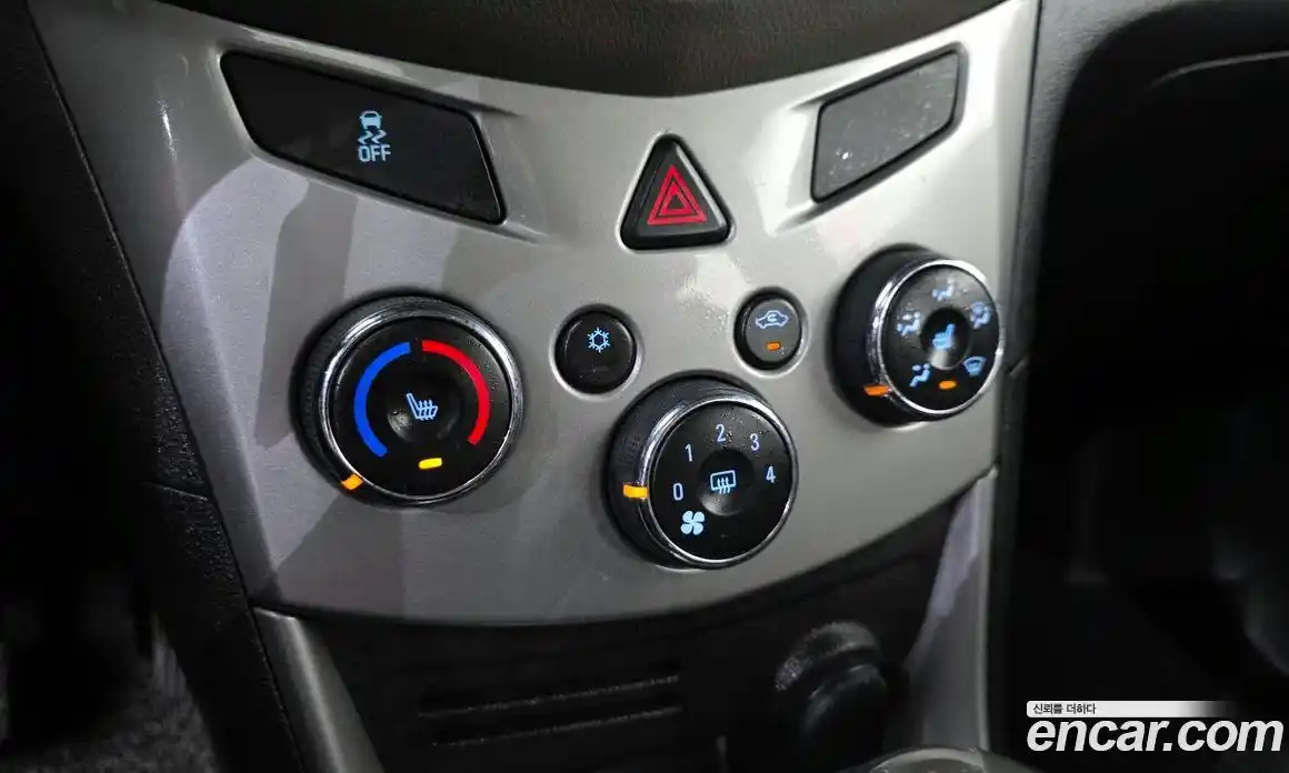 Chevrolet Trax 2014 1.4 Автомат в Москве № 1190309, фото 15