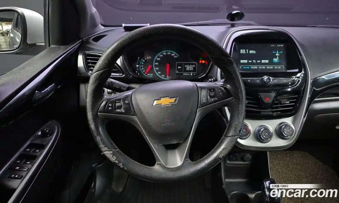 Chevrolet Spark 2016 1.0 Автомат в Москве № 1190320, фото 13