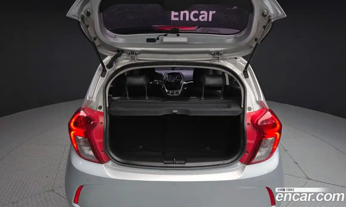 Chevrolet Spark 2016 1.0 Автомат в Москве № 1190320, фото 20