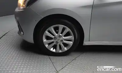 Chevrolet Spark 2016 1.0 Автомат в Москве № 1190320, миниатюра 5