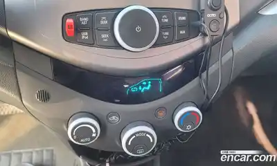 Chevrolet Spark 2012 1.0 Автомат в Москве № 1190607, миниатюра 6