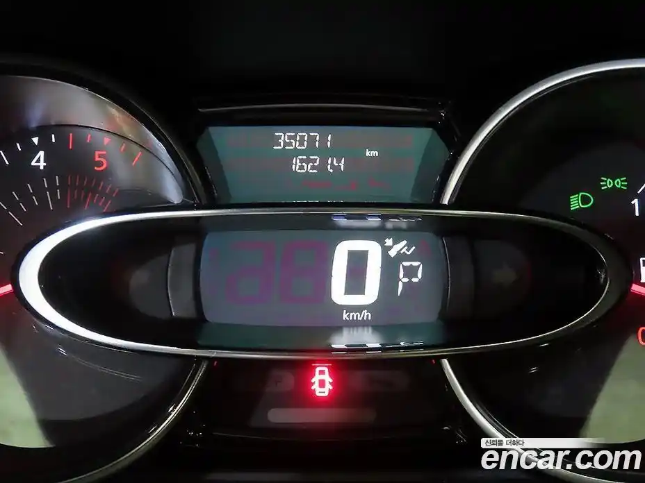 Renault Cilo 2019 1.5 гидро в Москве № 1190786, фото 9