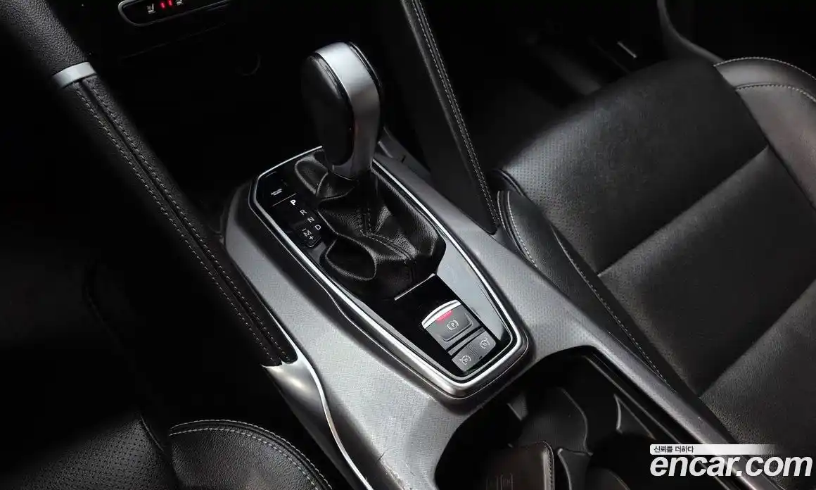 Renault QM6 2018 2.0 гидро в Москве № 1190812, фото 9