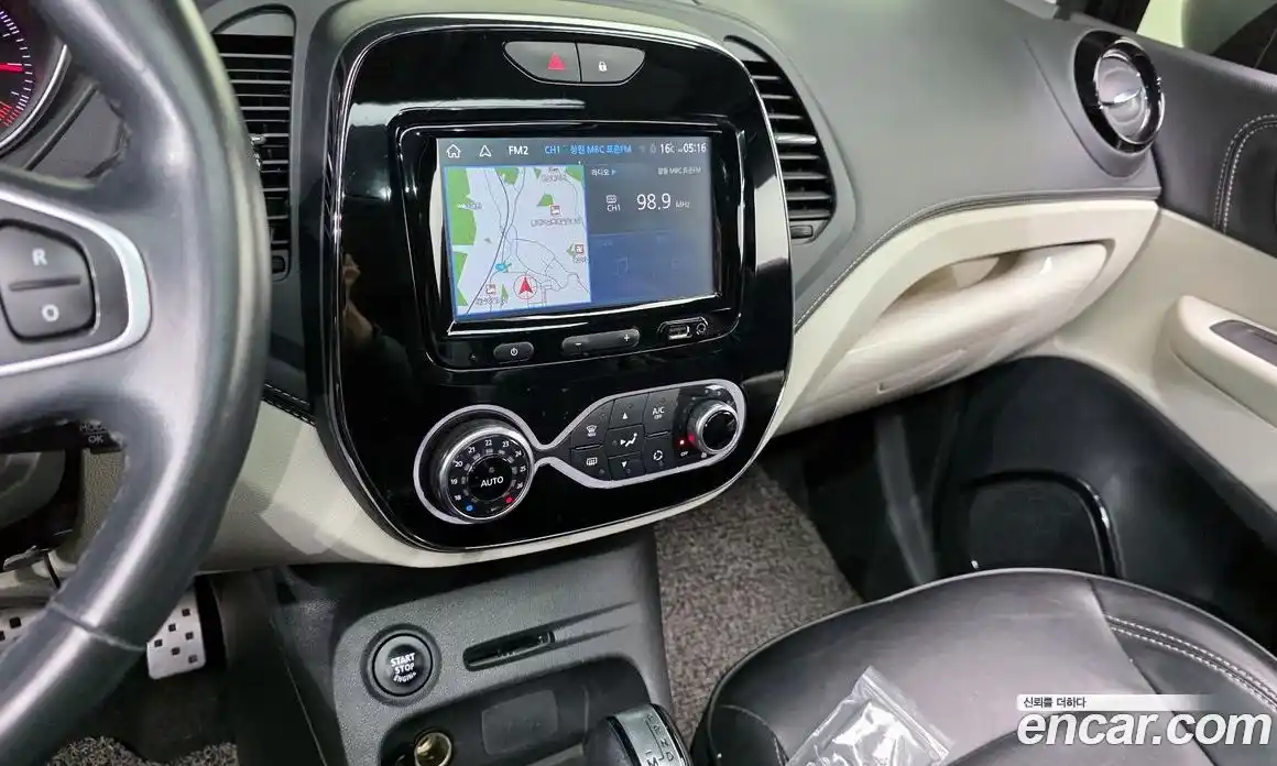 Renault QM3 2017 1.5 гидро в Москве № 1190839, фото 14