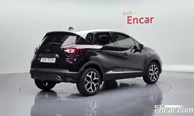 Renault QM3 2017 1.5 гидро в Москве № 1190839, миниатюра 2