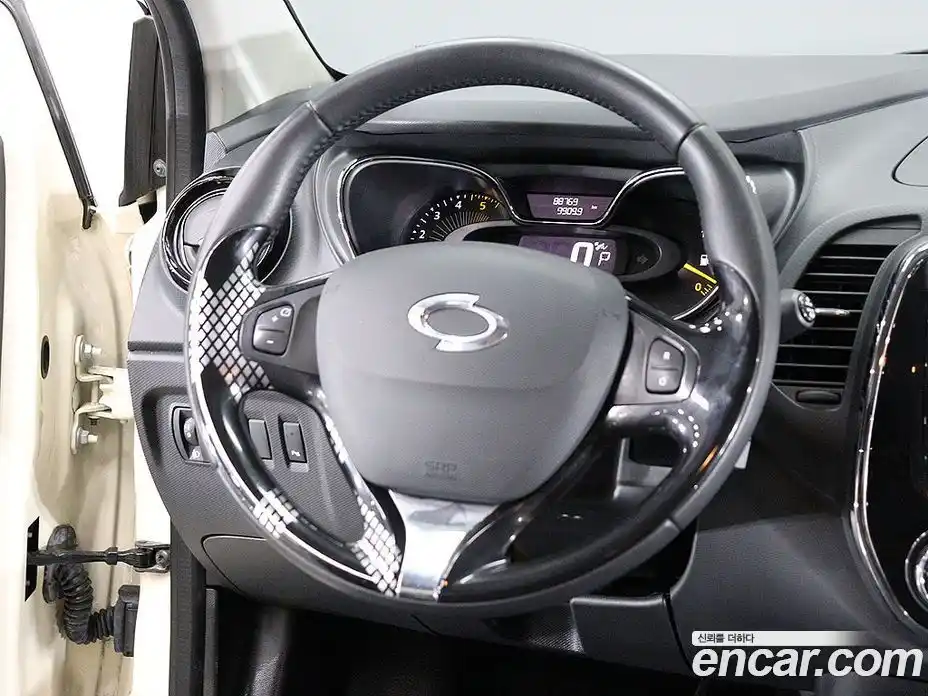 Renault QM3 2015 1.5 гидро в Москве № 1191114, фото 12