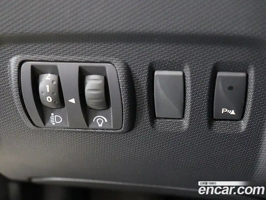 Renault QM3 2015 1.5 гидро в Москве № 1191114, фото 18