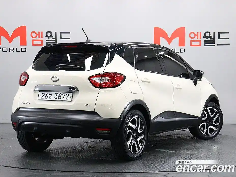Renault QM3 2015 1.5 гидро в Москве № 1191114, фото 3