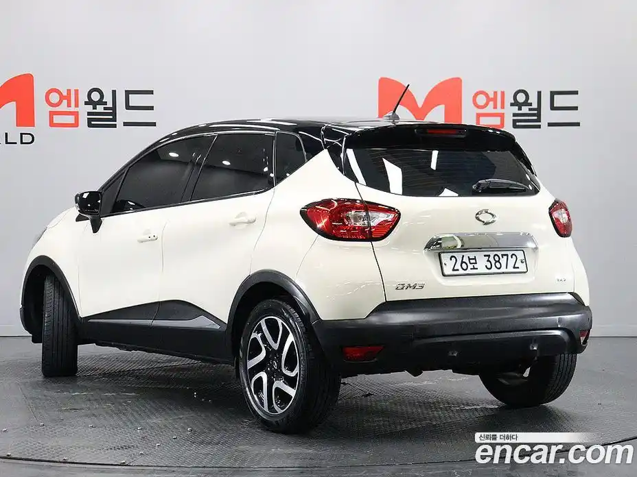Renault QM3 2015 1.5 гидро в Москве № 1191114, фото 4