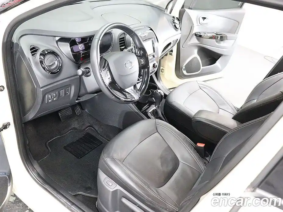 Renault QM3 2015 1.5 гидро в Москве № 1191114, фото 8