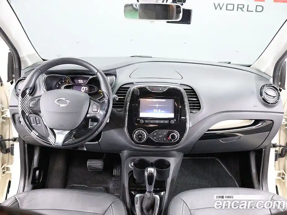 Renault QM3 2015 1.5 гидро в Москве № 1191114, фото 10