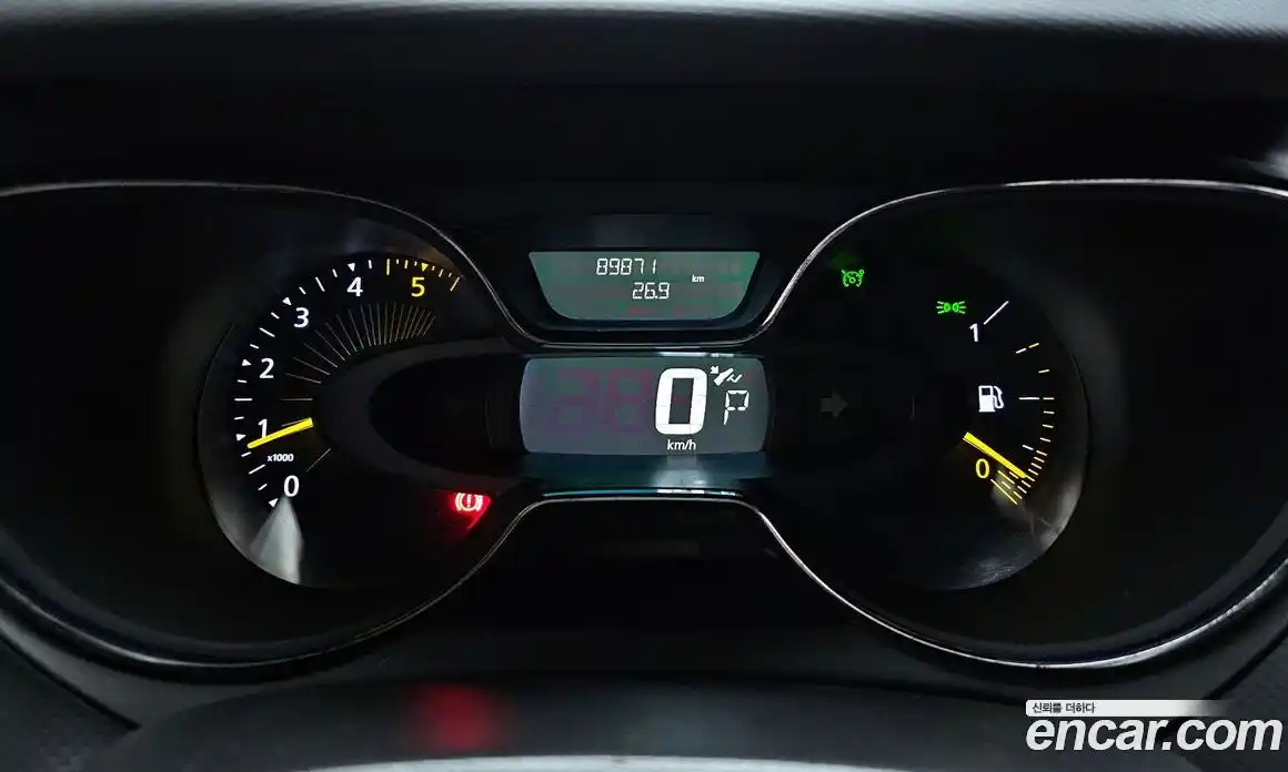 Renault QM3 2015 1.5 гидро в Москве № 1191130, фото 8