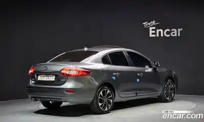 Renault SM3 2015 1.6 гидро в Москве № 1191414, миниатюра 2