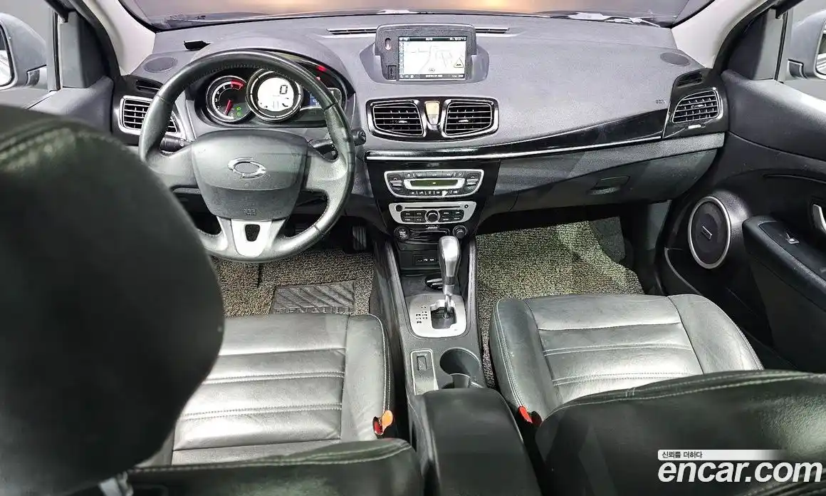 Renault SM3 2015 1.6 гидро в Москве № 1191414, фото 7