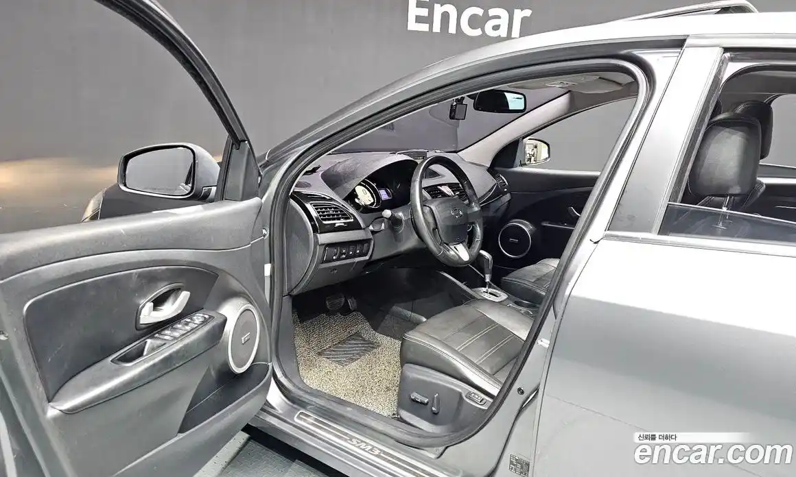Renault SM3 2015 1.6 гидро в Москве № 1191414, фото 10