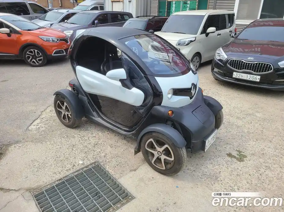 Renault Twizy 2018 0.1 гидро в Москве № 1191730, фото 14