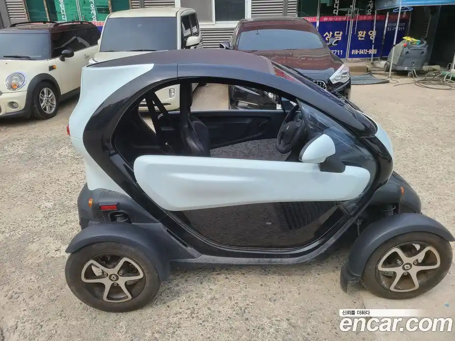 Renault Twizy 2018 0.1 гидро в Москве № 1191730, фото 5