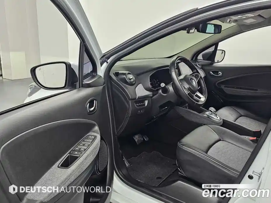 Renault Zoe 2021 гидро в Москве № 1191737, фото 11