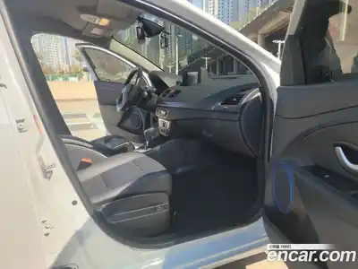 Renault SM3 2019 0.1 гидро в Москве № 1191751, миниатюра 12