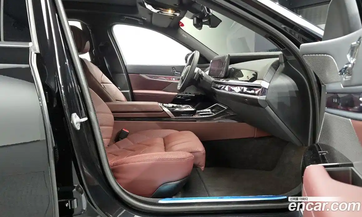 BMW 7-Series 2025 3.0 Автомат в Москве № 1192190, фото 11