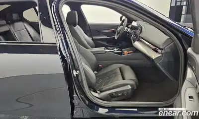 BMW 5-Series 2025 2.0 гидро в Москве № 1192196, миниатюра 10