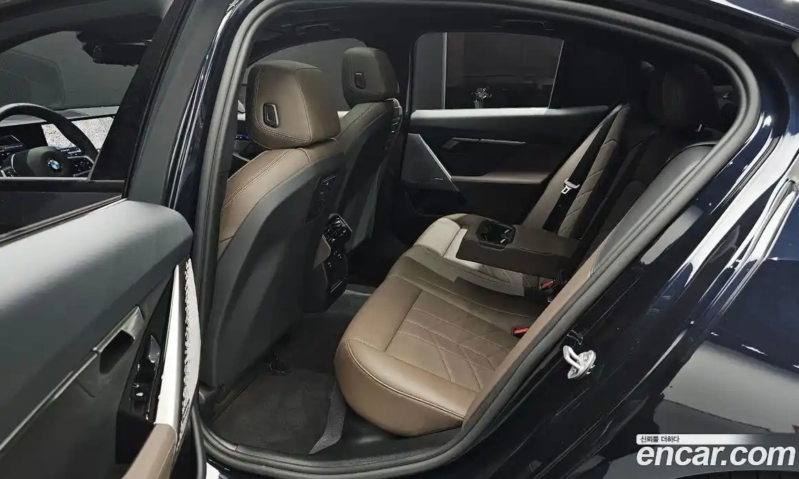 BMW 5-Series 2025 2.0 Автомат в Москве № 1192209, фото 12