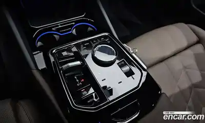 BMW 5-Series 2025 2.0 Автомат в Москве № 1192209, миниатюра 9