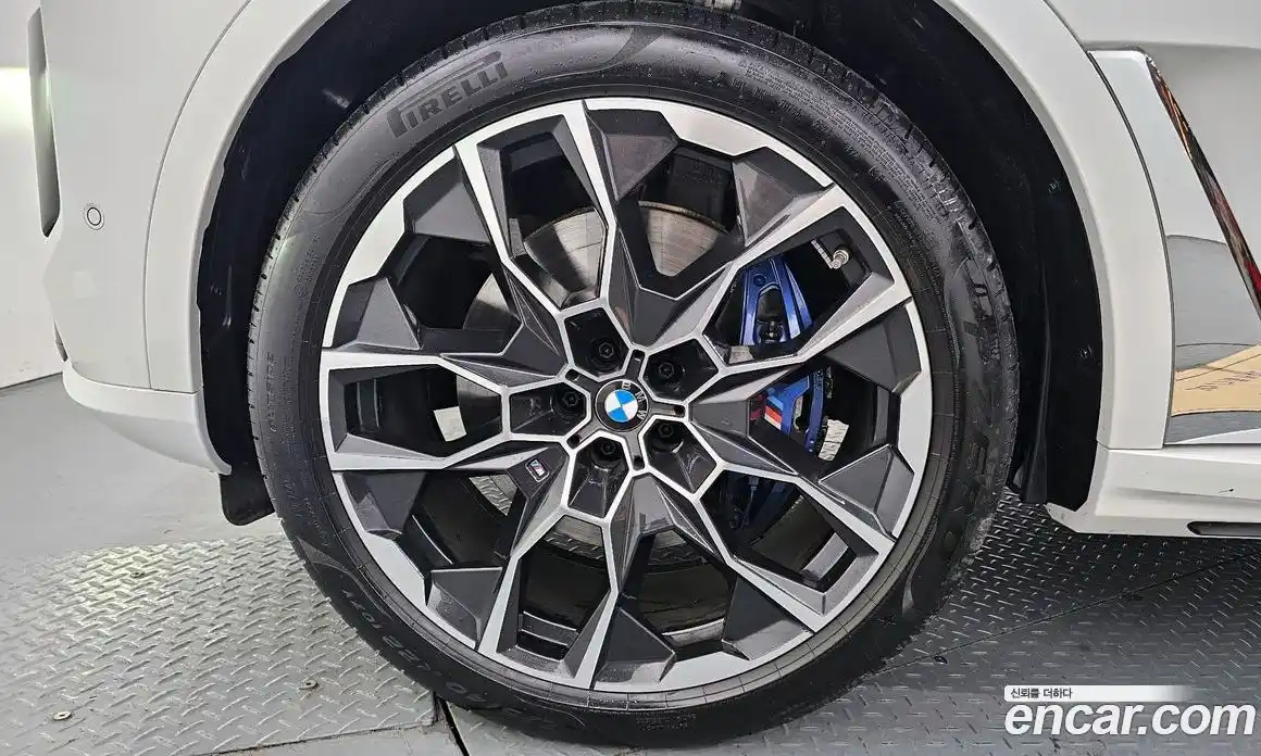 BMW X7 2024 3.0 гидро в Москве № 1192288, фото 5